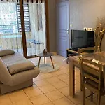 3 Min A Pied Du Centre D'uzes Parking Piscine Apartamento Uzès