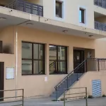 Apartamento 3 Min A Pied Du Centre D'uzes Parking Piscine Uzès