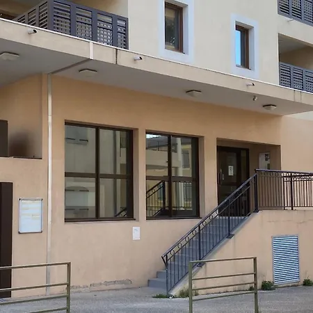 Apartment 3 Min A Pied Du Centre D'uzes Parking Piscine Uzes