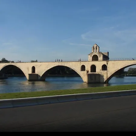 3 Min A Pied Du Centre D'uzes Parking Piscine *