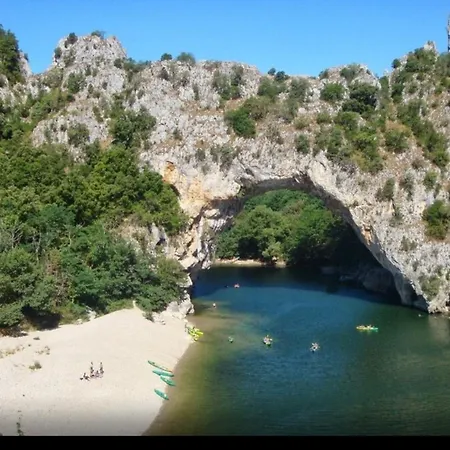 3 Min A Pied Du Centre D'uzes Parking Piscine Апартаменты *