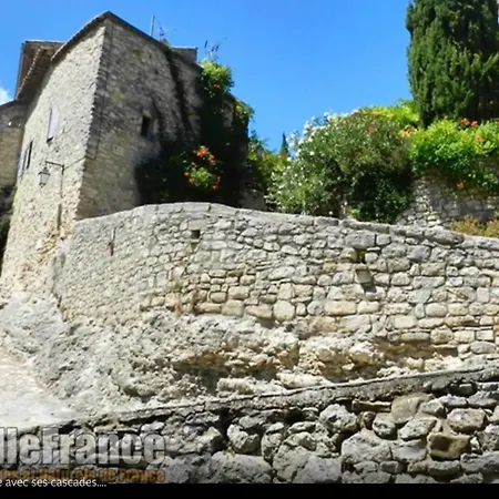 3 Min A Pied Du Centre D'uzes Parking Piscine *
