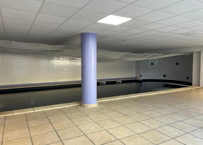 3 Min A Pied Du Centre D'uzes Parking Piscine Appartement *